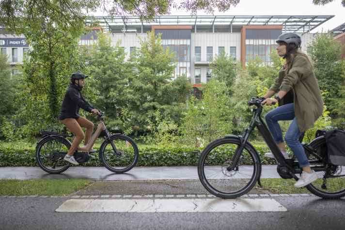 Das Moustache Xroad wird mit zwei neuen Rahmenplattformen angeboten: in einer Variante mit Frontfederung und als vollgefedertes Modell Xroad FS.