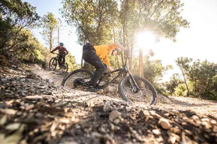 Lively and light-footed, if not ultimately playful. The Amflow PL Carbon downhill.