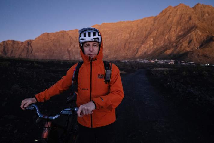 Ein Mal Riser-Lenker, nie mehr was anderes! | Foto Milos Stafek