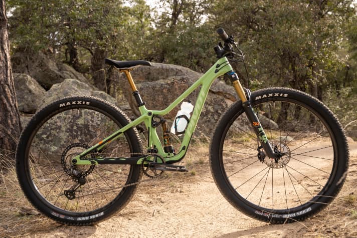 Even small riders get the right size with the Mach 4 SL