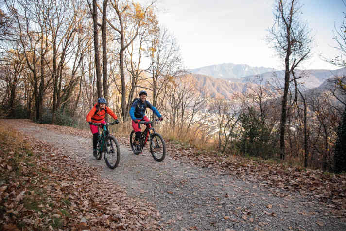 Radurlaub im Winter: Besonders mit dem Mountainbike gibt es zahlreiche Tourenmöglichkeiten im Süden der Schweiz.