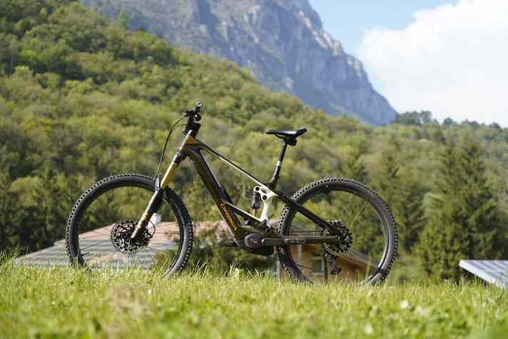 Orbea Wild with the new Bosch Performance CX-R: a parts carrier for the new motor or a preview of a production model? At Orbea, it is conceivable that the CX-R can be selected via the configurator in the future.