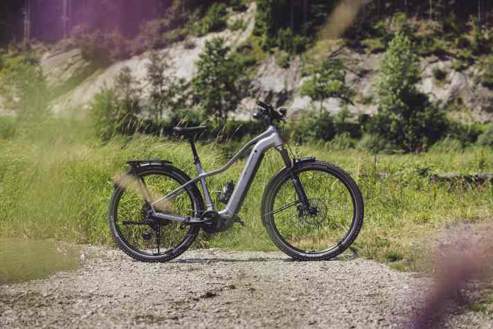 Centurion Backfire Fit: Bosch CX // 800 or 600 Wh // from approx. 4000 euros.