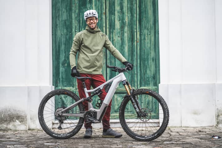 EMTB test manager Florentin Vesenbeckh with the new Focus Jam² 6.9