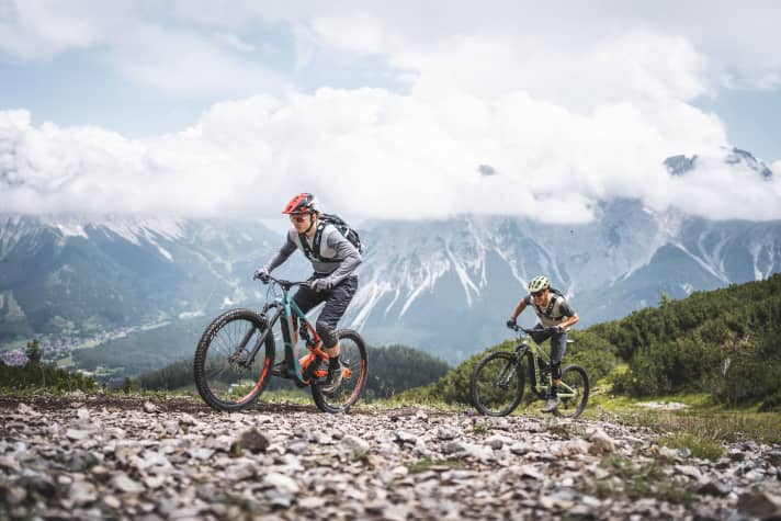 When the rider pedals hard, the Dyname 4.0 drive leaves the competition standing. It's great fun on demanding uphill sections!