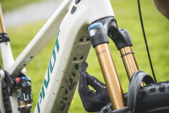 Mounting points for the smaller 625 Wh battery in the down tube. Switching between the two sizes is possible - but requires extensive conversion work.