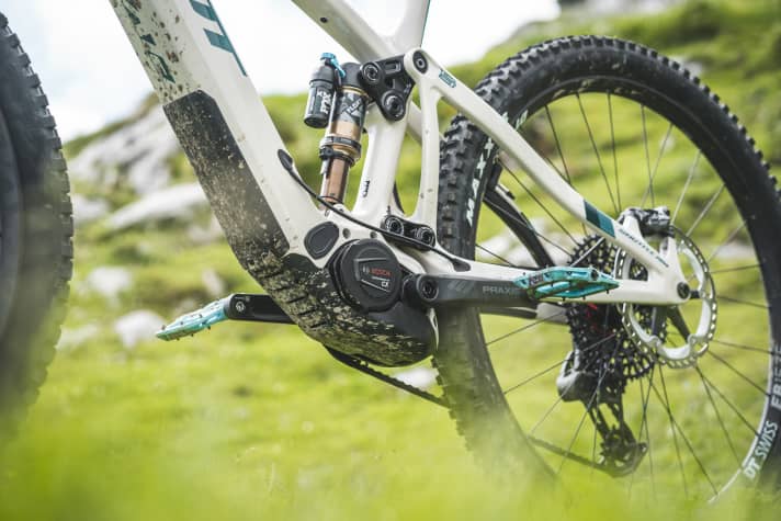 The new Shuttle AM is the first E-MTB with a Bosch motor from Pivot.