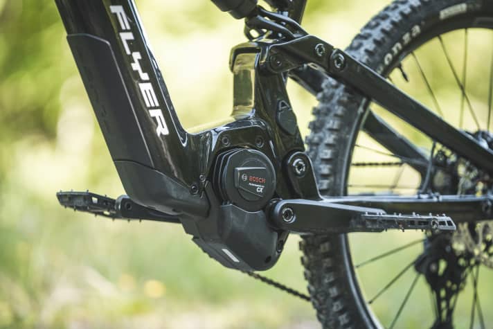 The new edition of the E-Enduro from Flyer centred on the integration of Bosch's Smartsystem with the large 750 battery. The result: a twist-in Bosch motor before which the battery can be removed.