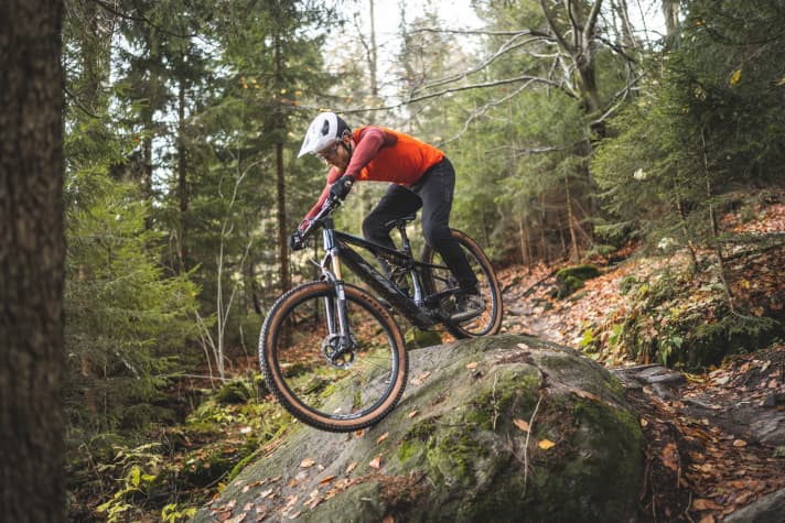 Die leichtesten E-Mountainbikes 2023
