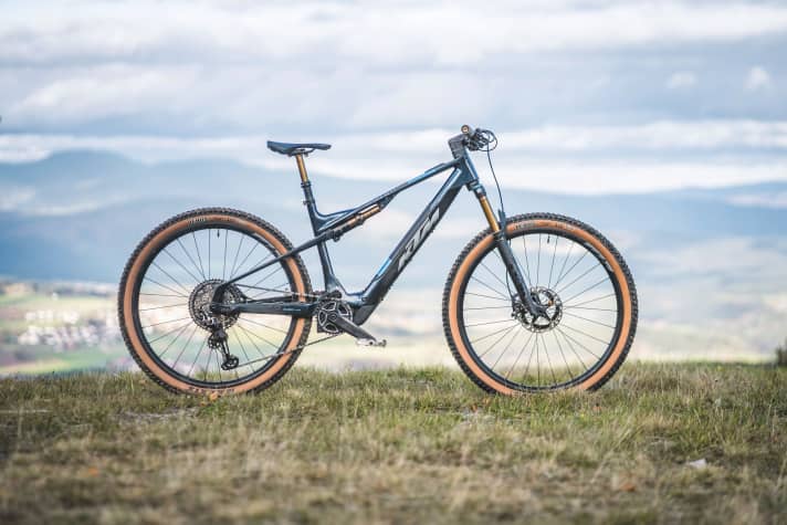 Successful diet for the KTM Macina Scarp SX Prime: at just 17.4 kilos, it is really light.