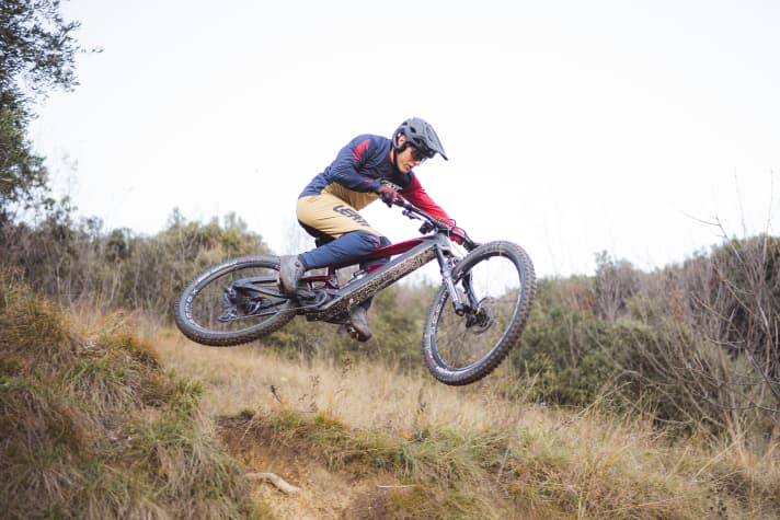 Draufhalten und Abziehen? Das Olympia Hammer ist für wilde Enduro-Einsätze gewappnet.