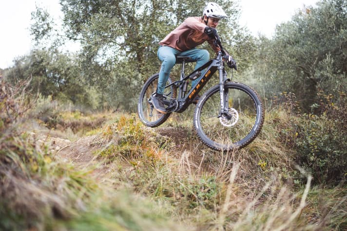 Das Handling auf dem Trail ist ausgewogen. Ein Enduro ist das Sonic aber trotz 160 mm Federweg nicht.