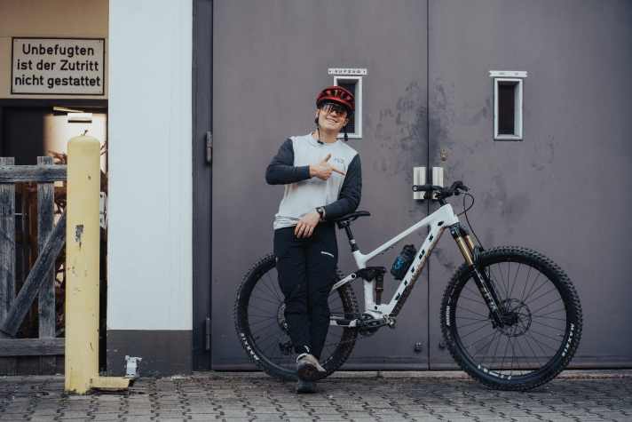 As a BIKE test editor, Max Fuchs has filtered every little detail out of a bike so far. We are excited to see what his long-term verdict on the All Mountain from Vitus will be.