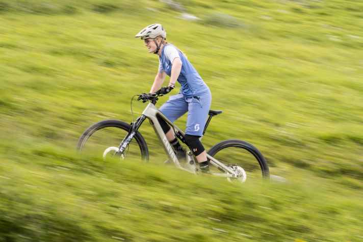 The cheapest bike in the test delivers a strong performance. And there is even a cheaper version of the Neuron:On Fly for 4850 euros. Our price-performance tip.