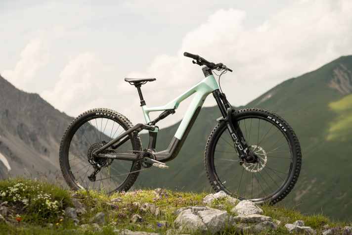 Focus Jam² SL 8.7 // Fazua Ride 60 // 430 Wh, entnehmbar // 160/150 mm // 29 Zoll // 20,3 kg // 6299 Euro