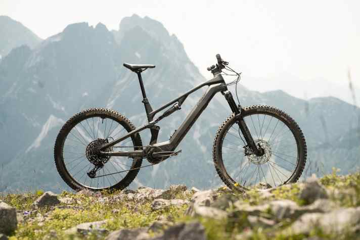 Conway Ryvon St 4.0 // Bosch Performance SX // 400 Wh, removable // 150 mm // 29/27.5 inch // 20 kg // 6000 Euro