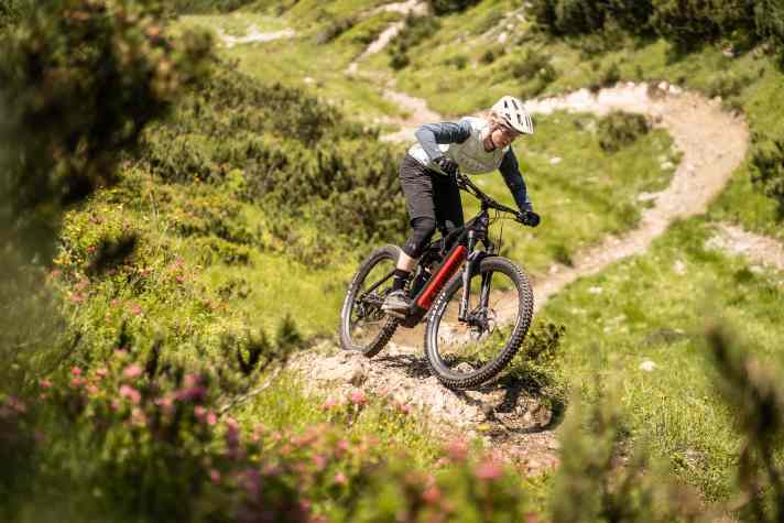 The rougher the terrain gets, the more clearly the Liteville can show off the comfort advantage of the WP suspension. We rarely had so little arm pump during testing!