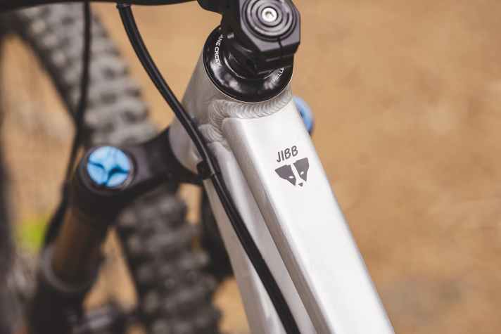 The Jack Russell logo indicates how the Jibb rides: cheeky - like the little dog.