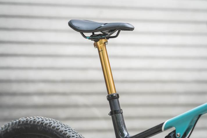 Sorgt für Luft unterm Hintern: Fox Transfer Variosattelstütze mit 150 mm Hub.