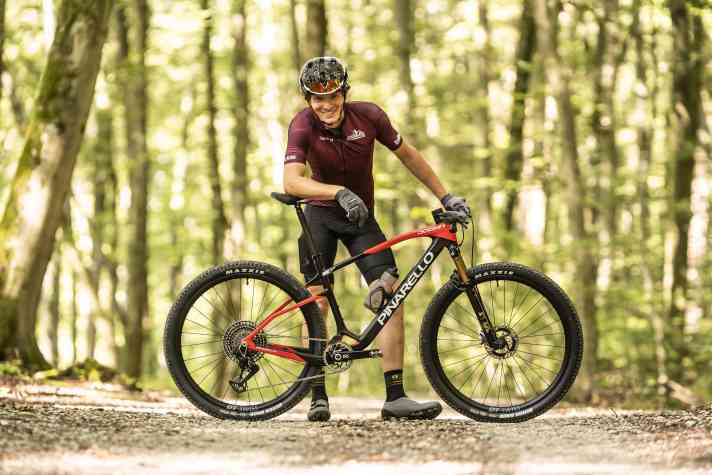 Like tester Jan Timmermann, you certainly don't have to be Italian to celebrate the design and riding characteristics of the Pinarello Dogma - but it can't hurt either.