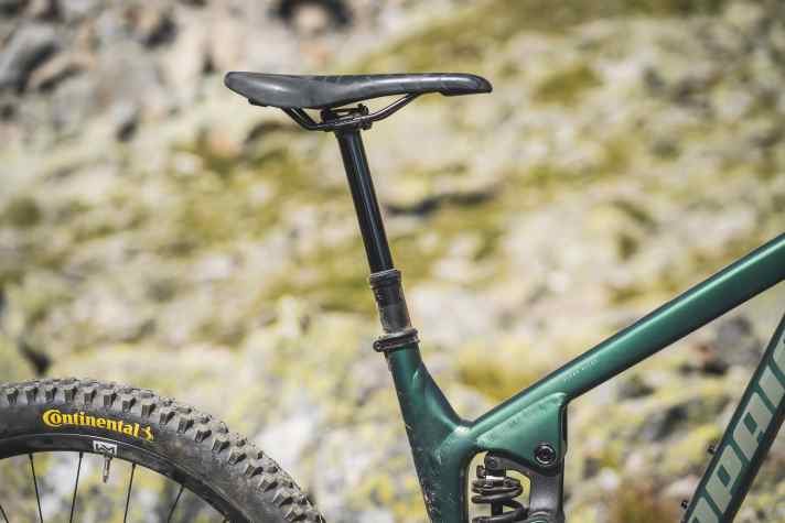 Eine Dropper-Post mit mehr als den 150 Millimetern an unserem Testbike würde dem Propain Spindrift mit Sicherheit nicht schaden. Solche Details lassen sich aber im Konfigurator anpassen.