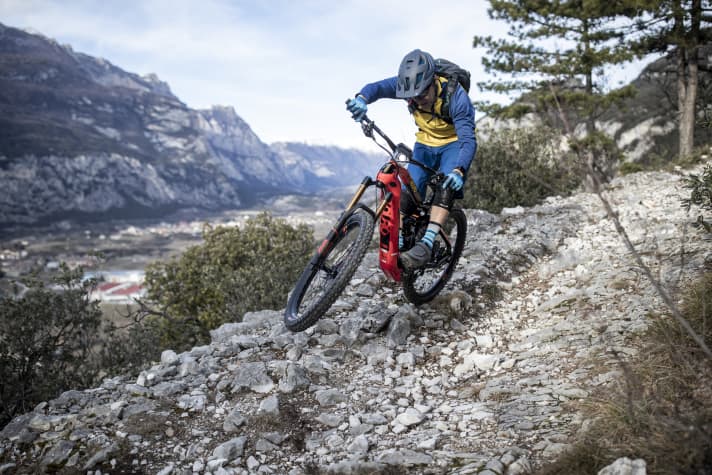 Eins haben nahezu alle Trails am Gardasee gemein: Sie sind schroff, felsig und teilen ordentlich aus.
