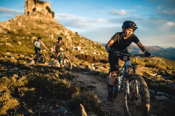 Old goat trails made rideable again: the epic trails above the rooftops of Ulassai.