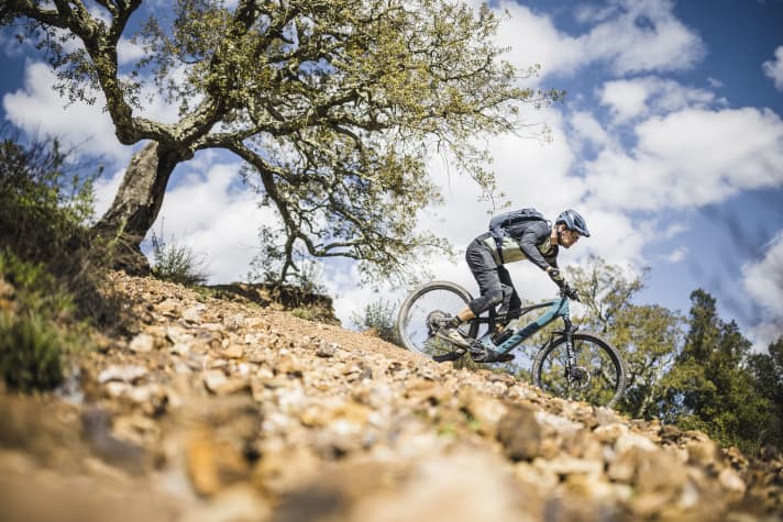 Our first contact with the Neuron:On CF was at the presentation in Tuscany. We then took it for a spin on our test tracks at home and through the EMTB test lab.