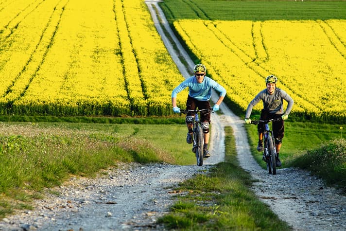 Of course, the same applies on the banks of the Main: if you want to go down, you first have to go up the ramp.