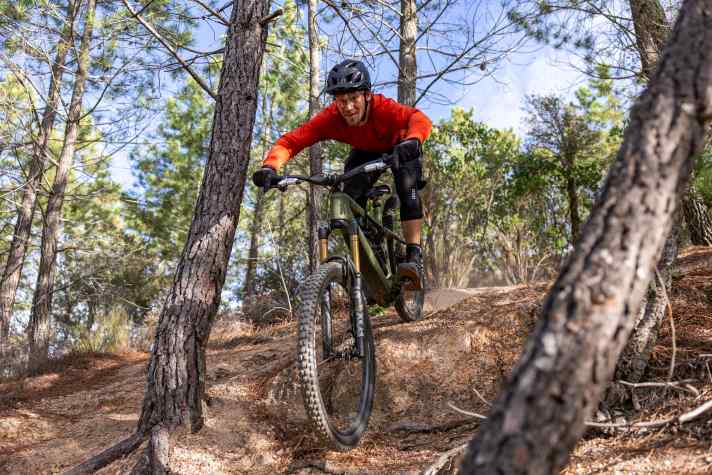 Built for trails: There's no need to shy away from difficult passages on board the eOne-Sixty SL.