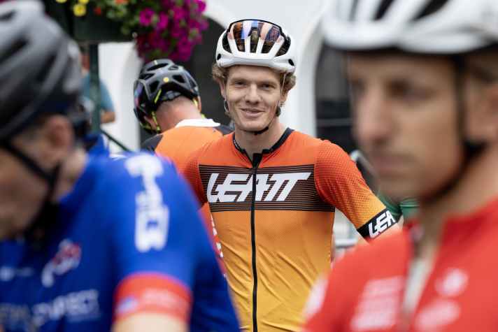 BIKE-Redakteur Jan Timmermann am Start zum MTB-Marathon.