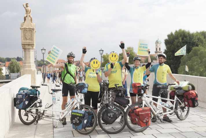 Für einen offeneren Umgang mit dem Thema Depression - dafür radelt die MUT-TOUR durch das Land.