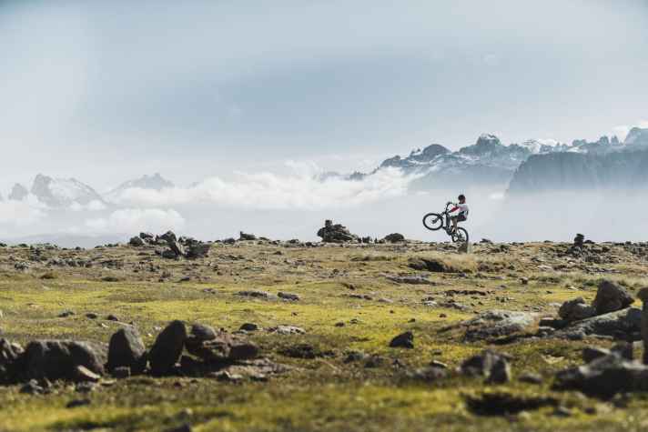 From the Oberbozen cable car it's another 1200 metres in altitude to the Rittner Horn. But the effort is well worth it.