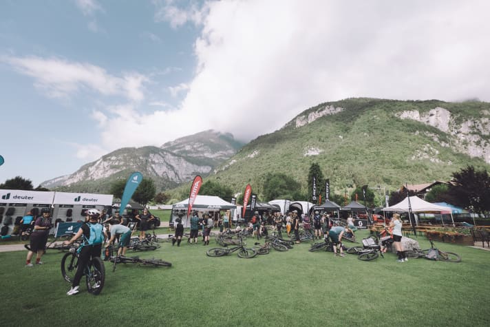 Group sorting on the first morning