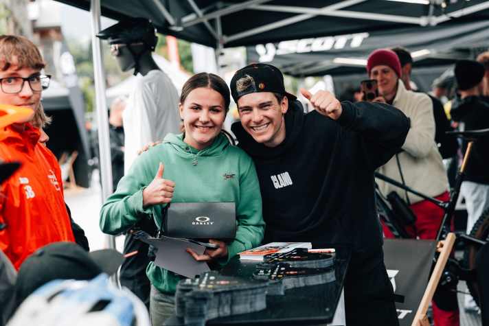 Beaming faces at the signing session and competition with Elias Schwärzler. Photo: Miha Matavz
