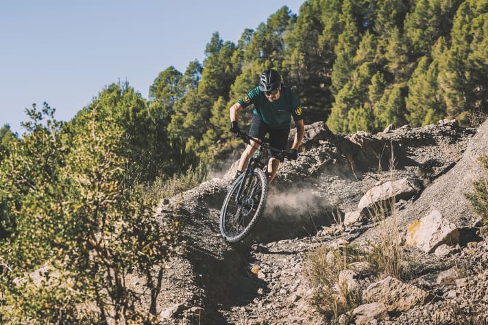 120 millimetres of travel and a new, downhill-focused geometry make the Mondraker Chrono DC hardtail ready for the trails.