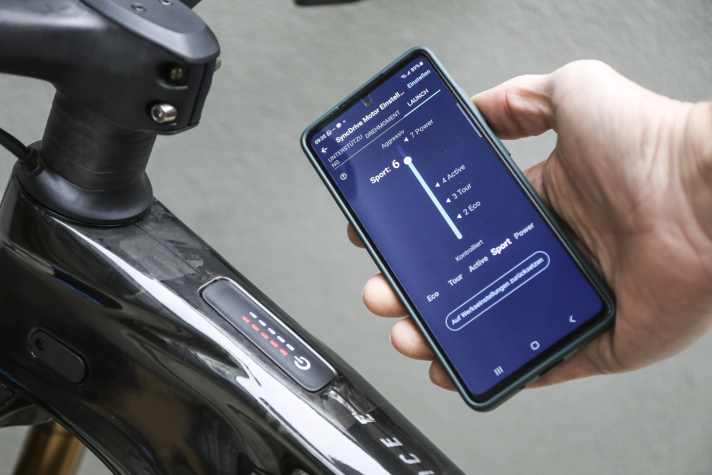 Über die “Launch”-Einstellung in der Ridecontrol App kann die Sensibilität und das Anfahrverhalten angepasst werden - für jede der sechs U-Stufen separat.