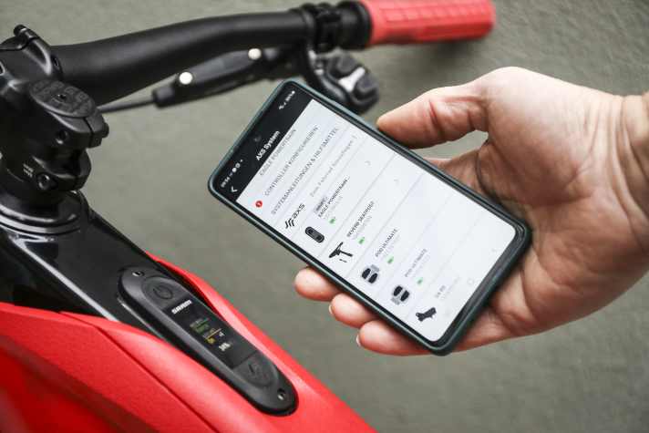 The entire system with all AXS components can be configured and fine-tuned via the AXS app.