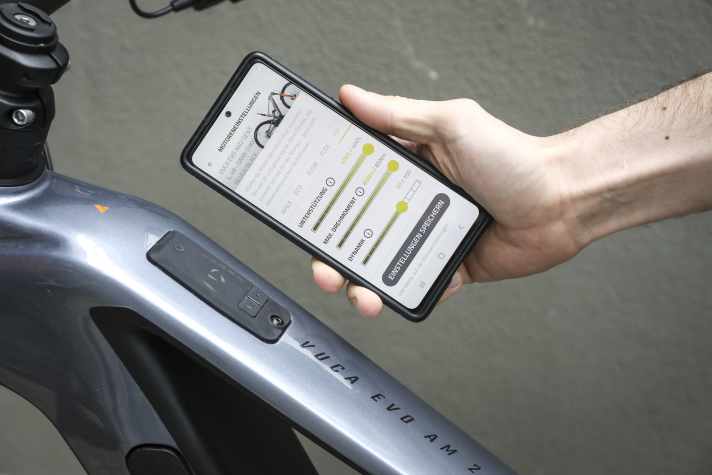 Powerful and direct or rather discreet? The motor support can be set via the app.