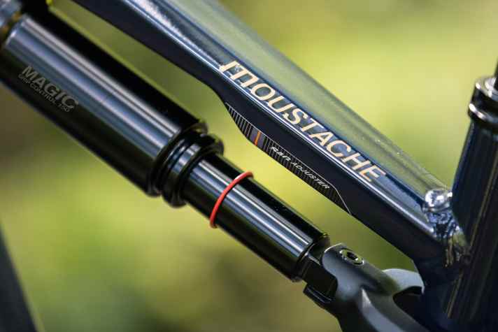 Practical: the SAG display on the top tube.