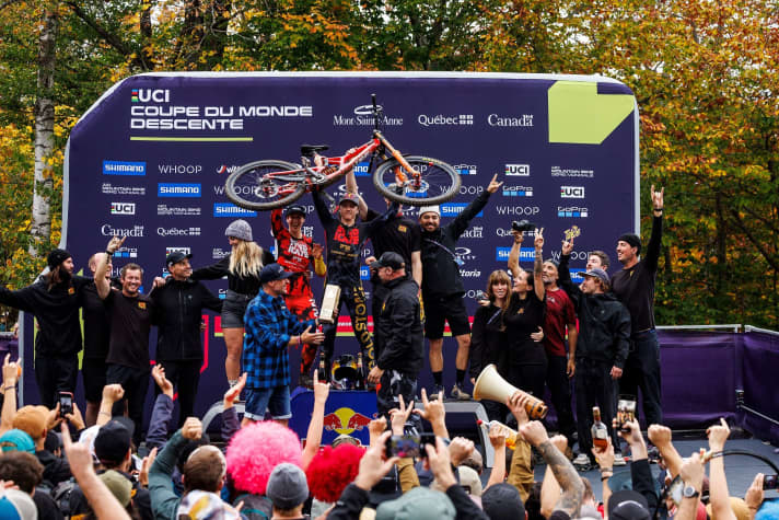 Several World Cup victories have already been achieved with the Santa Cruz V10.