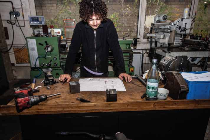 Sami Al-Khyahat ist Entwickler bei Muli und feilt ständig an Veränderungen, die das Rad noch besser und noch einfacher zu produzieren machen.