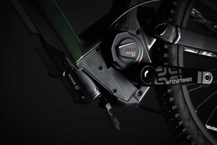 The Bosch Powertube 750 sits under a cover and can then be pulled down and out of the closed down tube.
