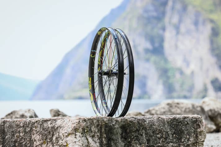 Perfection down to the smallest detail: the Ninefold Flex Ultimate is assembled at Pi Rope in Chemnitz. The workmanship lives up to the high price.
