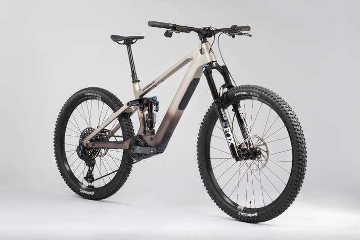 One centimetre more travel: Fluid VLT 140 C1. 19.3 kilos, 10,499 euros.