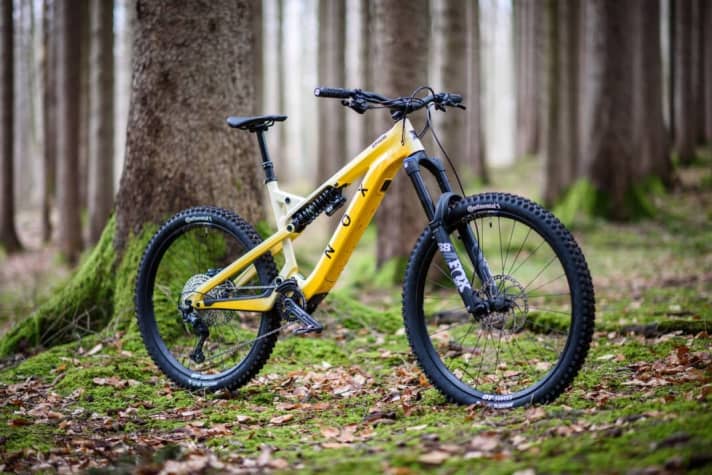 Nox Epium Enduro 7.1 Pro: 9199 euros // 20.95 kilograms // 29/27.5 inches (mullet) // 180 millimetres of travel.