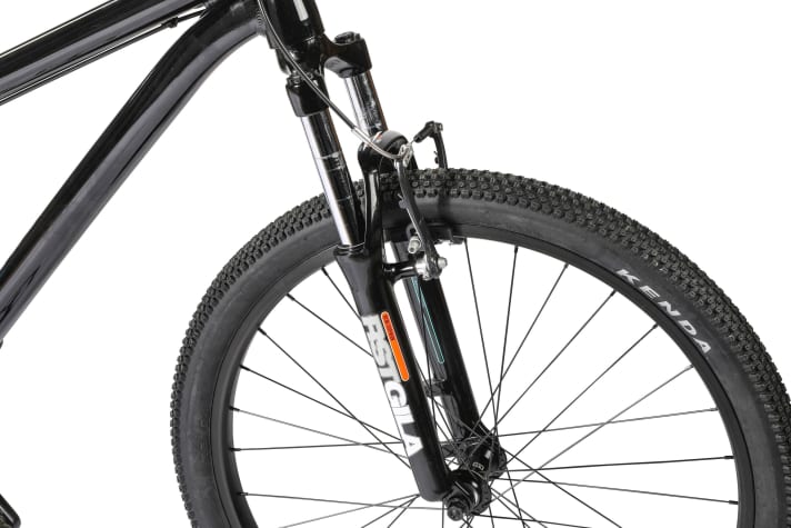 Unfortunately, the inexpensive RST Gila suspension fork in the Octane One Melt Pump really limits the fun on the pump track.