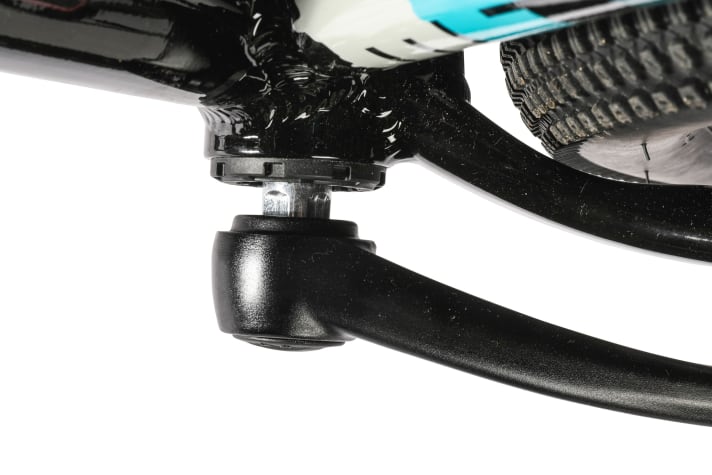 Octane One spult ein konsequentes Sparprogramm ab. Vierkant-Kurbeln sind an hochwertigen Bikes längst verschwunden. Dafür ist das Melt Pump unschlagbar günstig.