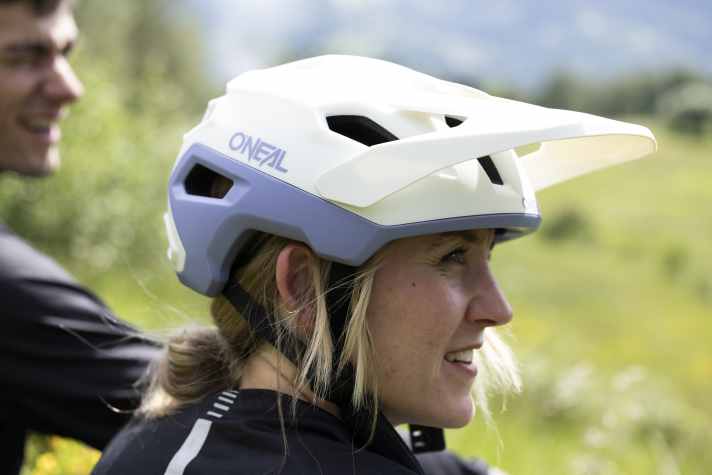 Der Openface-Helm Trailfinder Evo ist der erste MTB-Helm von O’Neal, der für das Quin-System vorbereitet ist