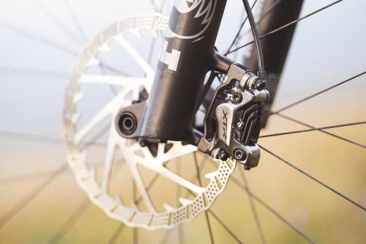 Powerful combination! Orbea combines the XTR stoppers with thicker Galfer discs.